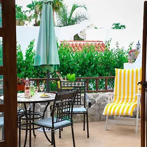 Geranios, Close To Beach, Puerto Colon, Yellowcat 2 , Costa Adeje (Tenerife) Spain