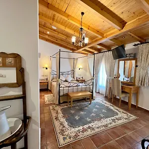 El Curro 4*, Burunchel Spain